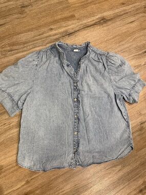 GAP Light Blue Cotton Denim Ruffle-Trim Button Front Top